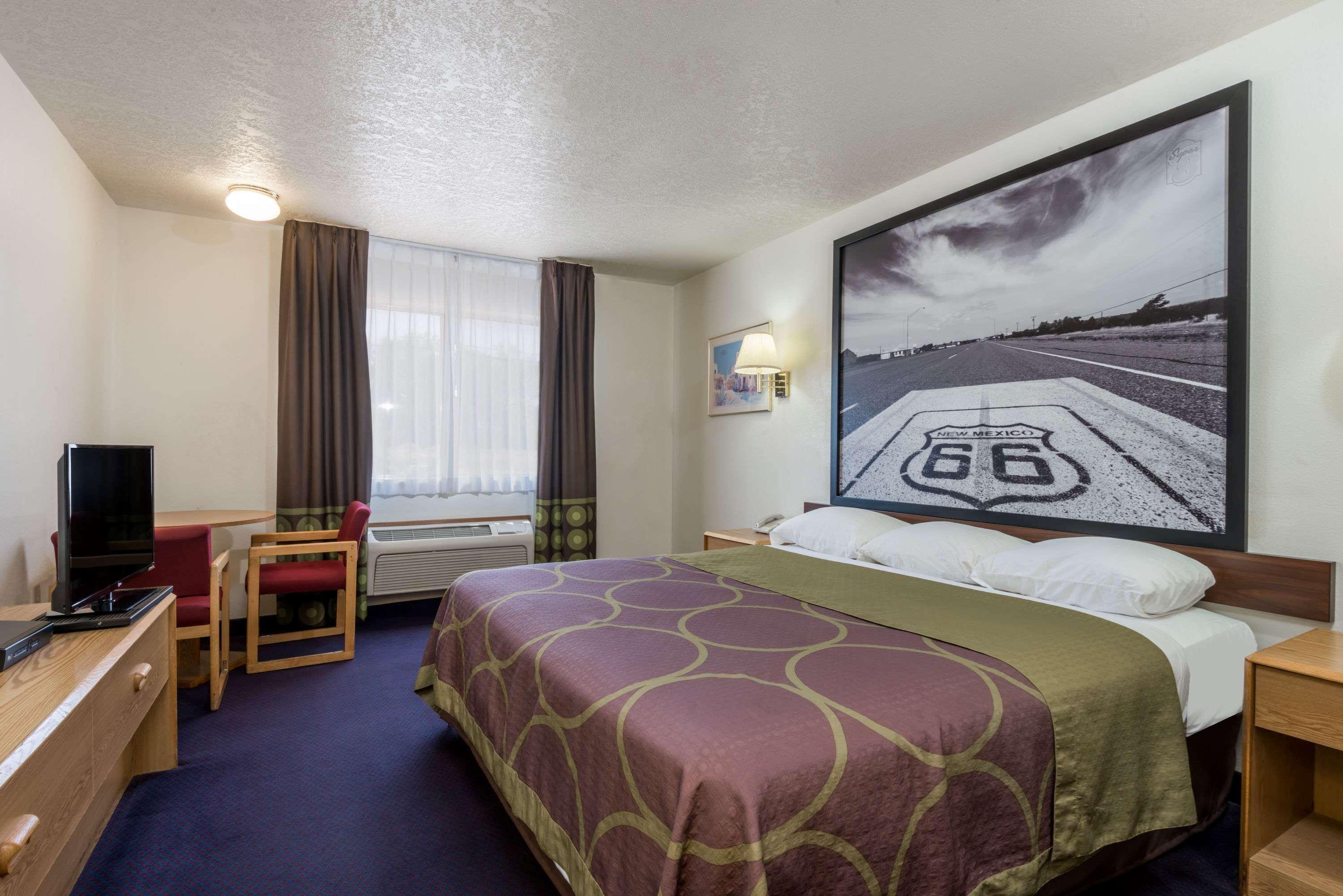 Super 8 By Wyndham Bernalillo Hotell Exteriör bild